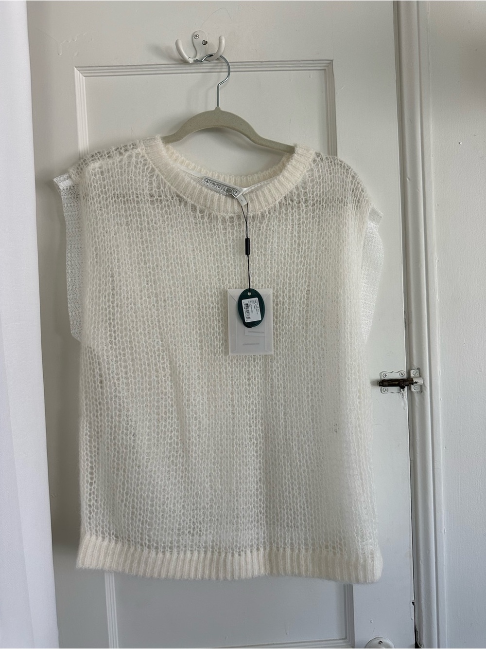 Soft Open-Knit Sleeveless Crew Sweater Vest - Cream